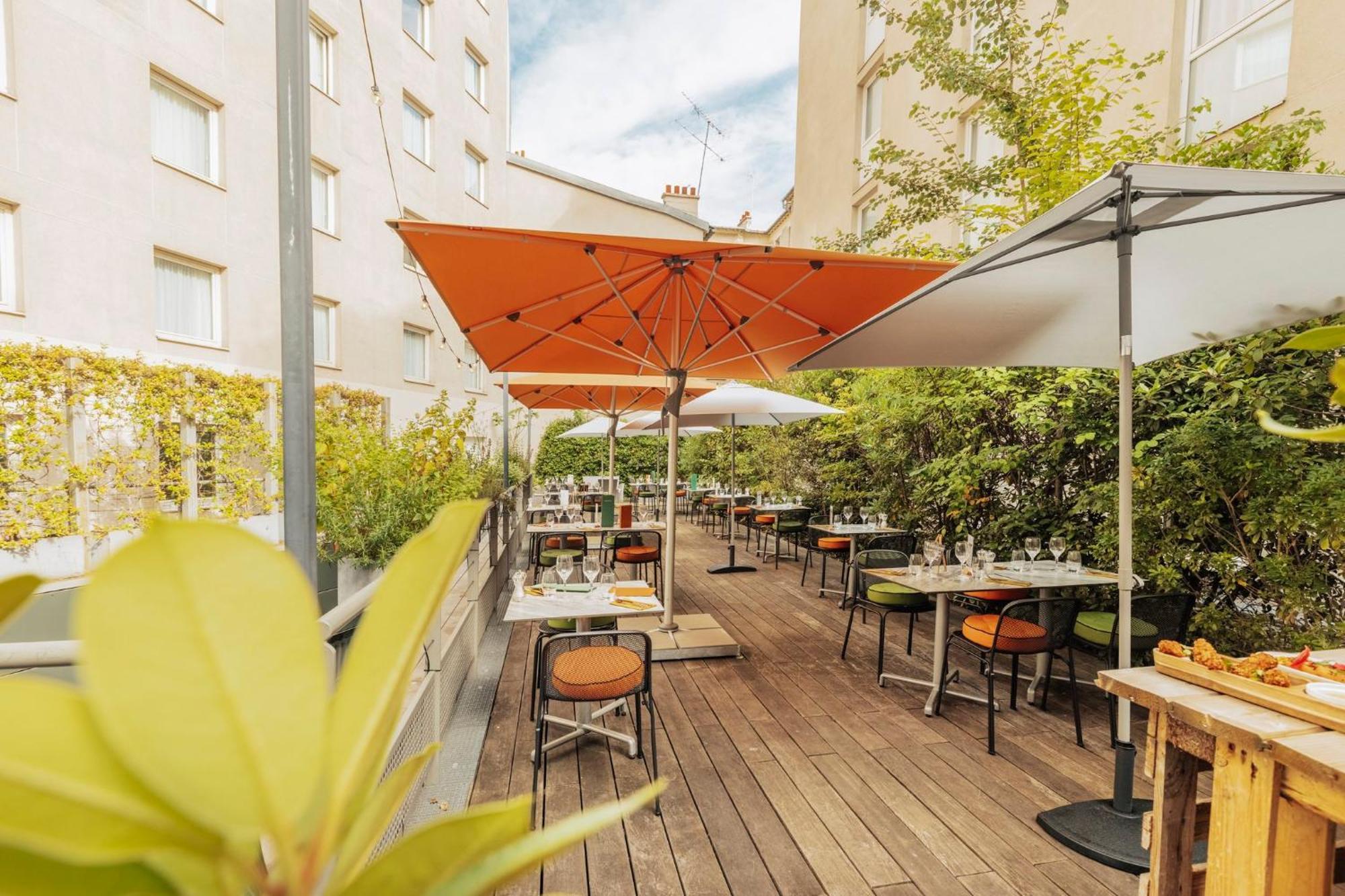 Voco Paris - Porte De Clichy By Ihg Bagian luar foto